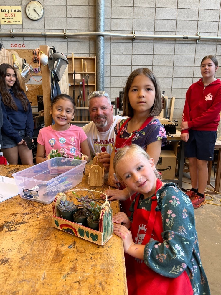 Wood Shop 